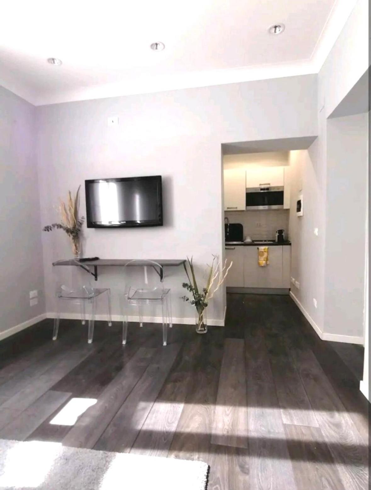 Crispi Relax Apartment Рим Екстер'єр фото